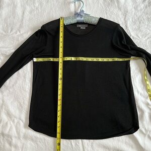 Vince long sleeve black rayon top xs